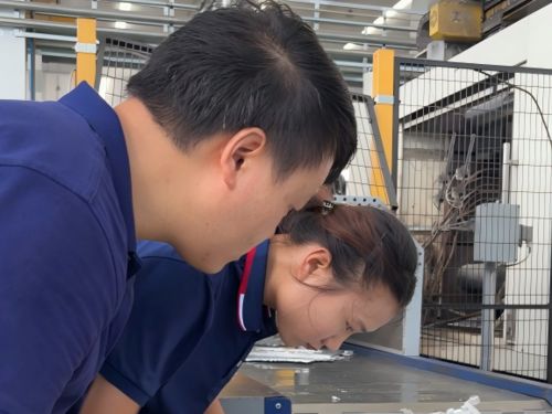 Ultimi blog aziendali su Sweltering Heat Can’t Deter Enthusiasm: EMT’s 
