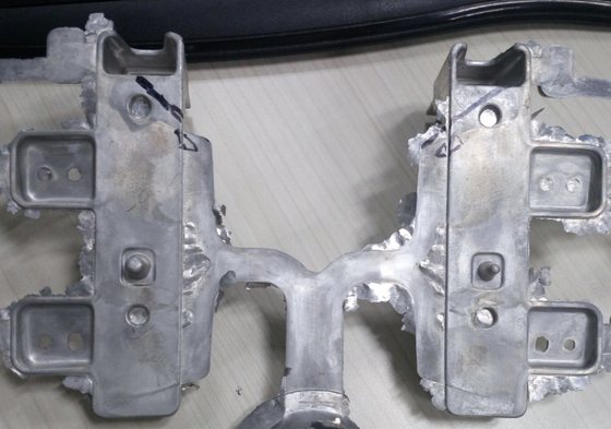 Un buon prezzo. CNC Turning Car Battery Housing Magnesium Alloy Car Parts in linea