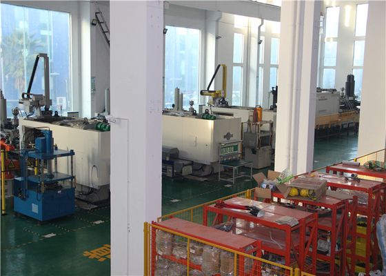 Un buon prezzo. Quick TS16949 Injection Molding Equipment Three-Phase Thixomolding Process in linea