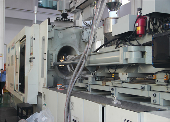 Un buon prezzo. Magnesium Injection Molding Equipment MG-1500 15000kN Aluminum Die Casting Machine in linea