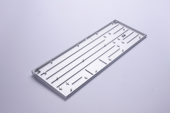 Un buon prezzo. 300T Magnesium Alloy Keyboard Case in linea